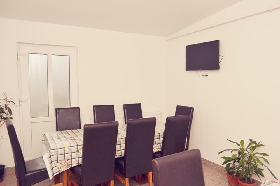 Denisa & Rares Otel Tasnad Dış mekan fotoğraf